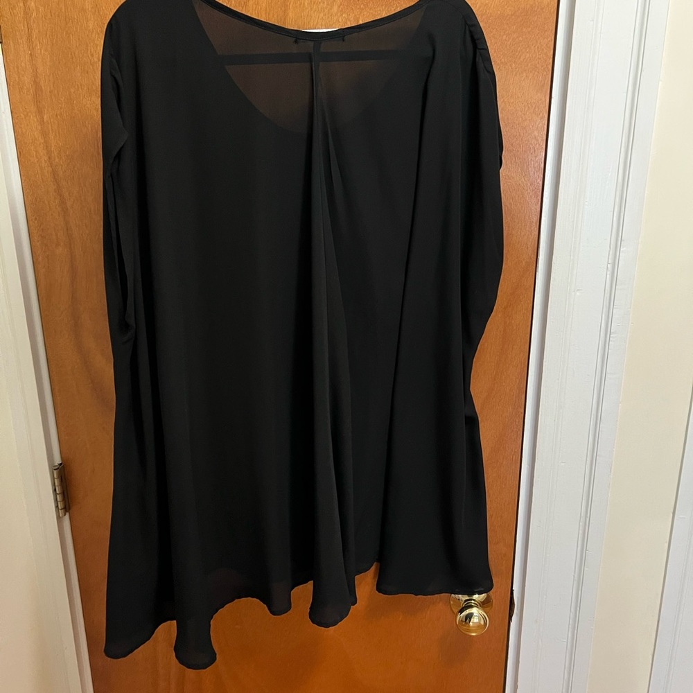 Black Top - Picture 2 of 3